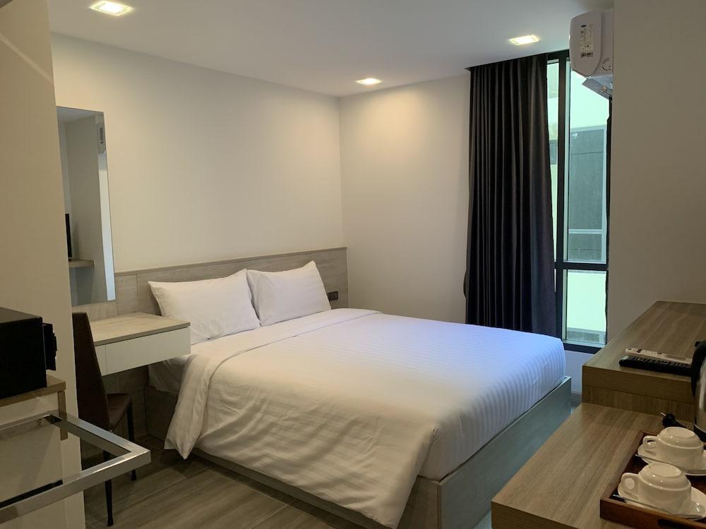 Thana Wisut Hotel Room Type - Standard Double Room