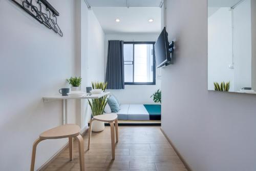 Platinum Deluxe Shopping Apartments - Tap to explore photos
