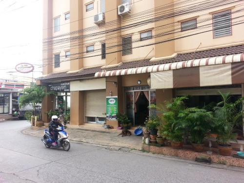 Roong-Arun Apartment