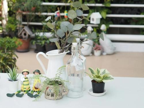 Makkasan Happy Home - Tap to explore photos