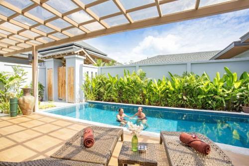 Luxury 2BR Pool Villa Dalaa 3, Gated Residence, Kamala Beach