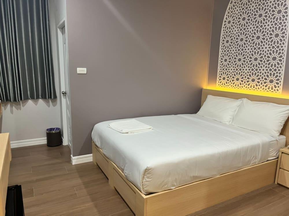 Anwari Hotel Room Type - Standard Room
