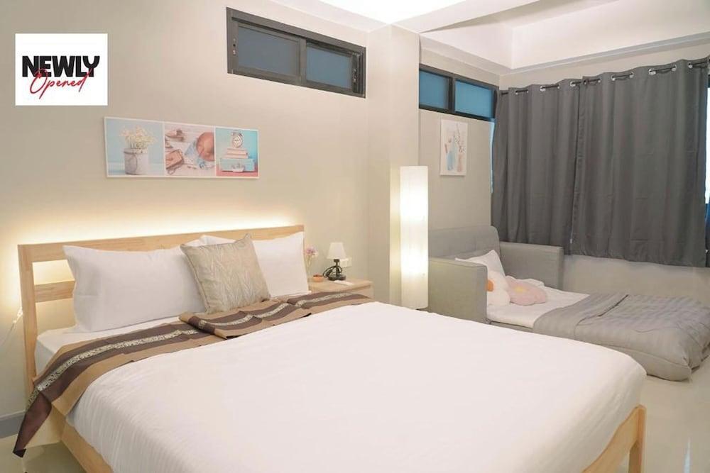 BnB98 Silom Hotel - Tap to explore photos