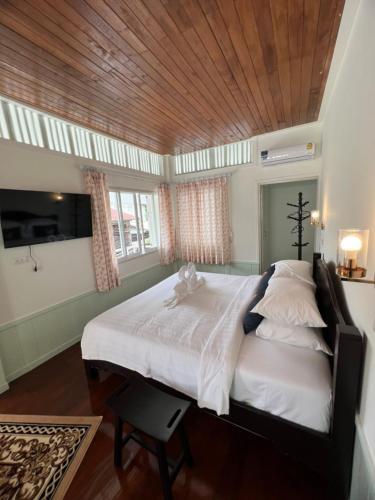 RoomQuest Rim Praya Dinsor Road