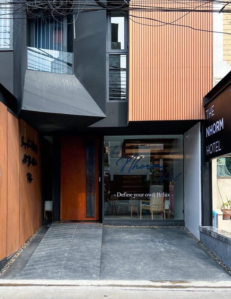 The Nhorm Hotel Ratchada - Tap to explore photos