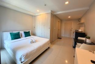 LKN Grand Ratchatewi Room Type - Queen Studio