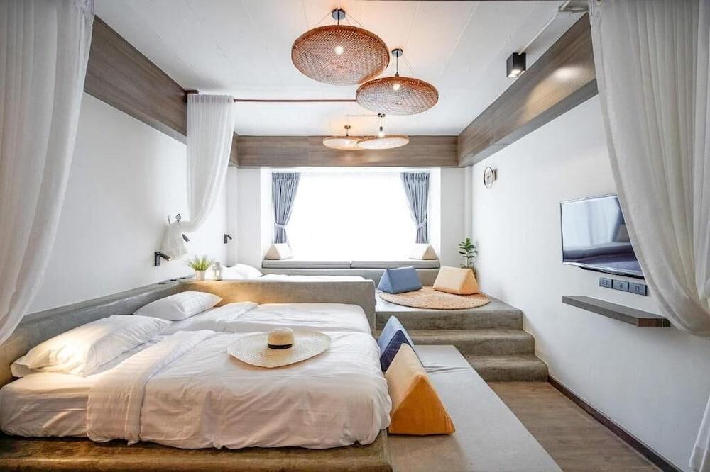 Krung Boutique Hotel Room Type - Deluxe Double or Twin Room