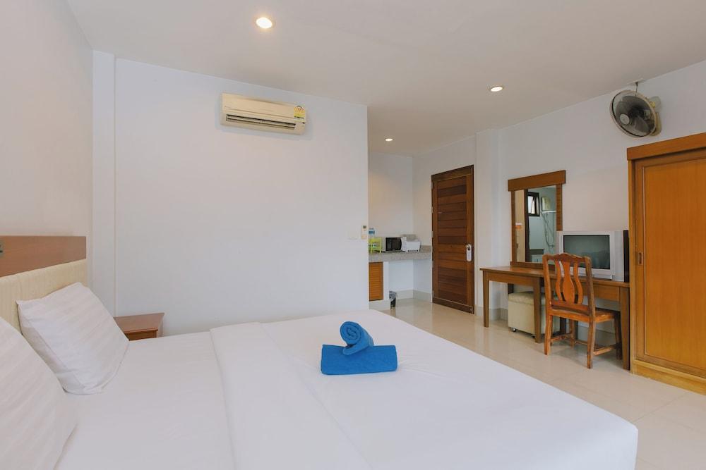 Kataonsea Bungalows Room Type - Double studio kitchenette with balcony Kataonsea Bungalows Room Type - Double studio kitchenette with balcony