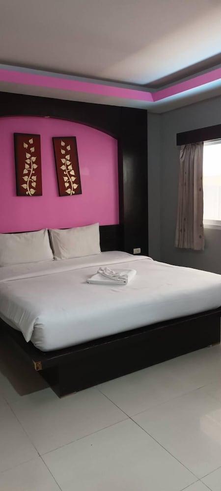 Lavender Patong Hotel Room Type - Standard Double Room