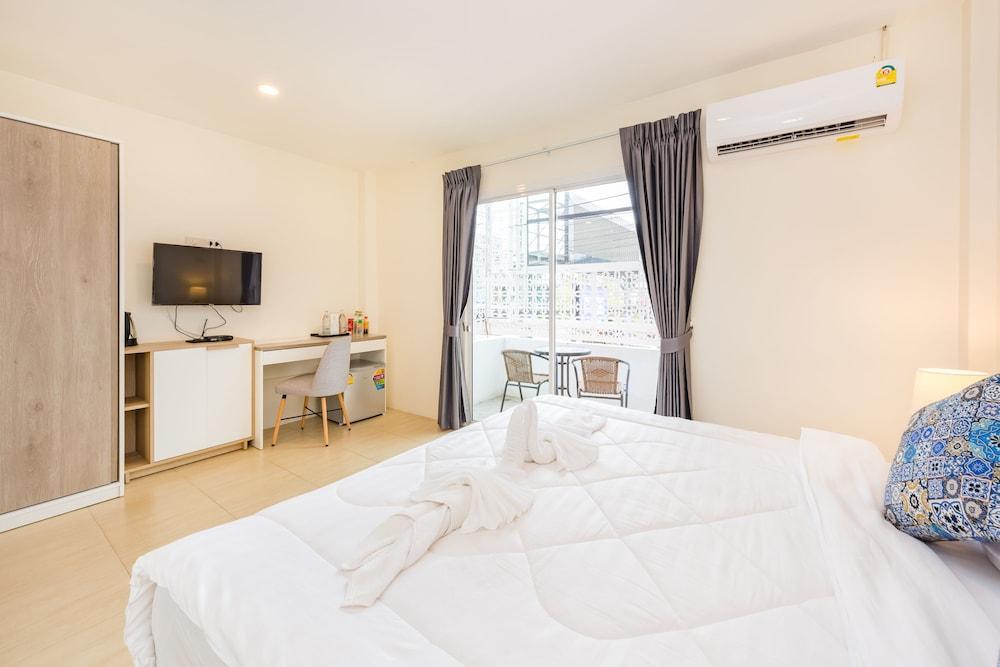 Mystays Phuket Room Type - Standard Double Room