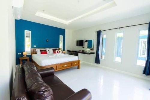 Coco Sea Bangpo Resort
