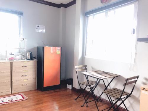 24 Hostel Donmuang - Tap to explore photos