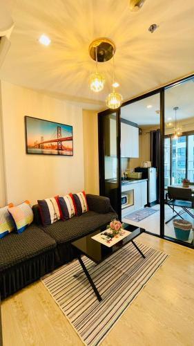 The base Central Pattaya 631 by Numam - Tap to explore photos