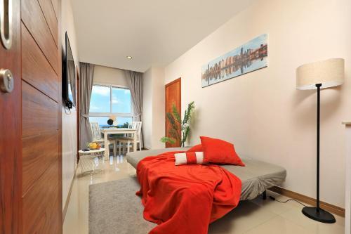Palmetto by Holy Cow, 2-BR, Sea View - Tap to explore photos