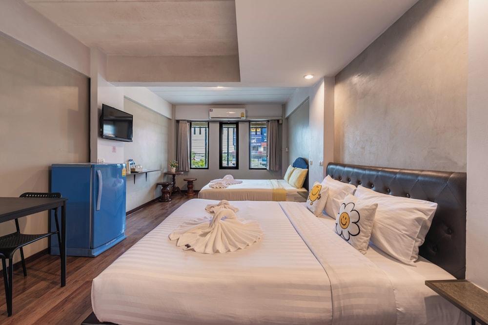 Bkk39 Airport hotel Room Type - Family Room, 1 Bedroom, No Windows Bkk39 Airport hotel Room Type - Family Room, 1 Bedroom, No Windows