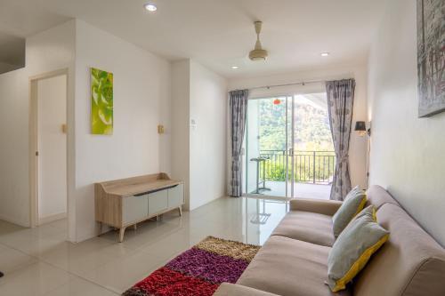 Spacious 8BR Private Pool Villa in Chalong - Tap to explore photos