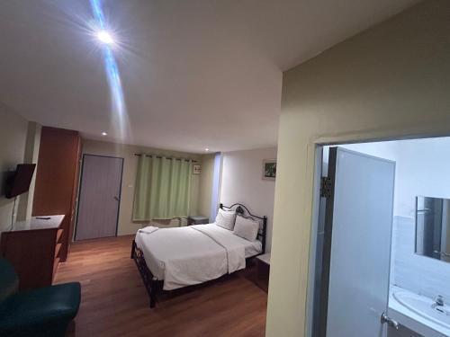 Green Paradise Room Type - City View