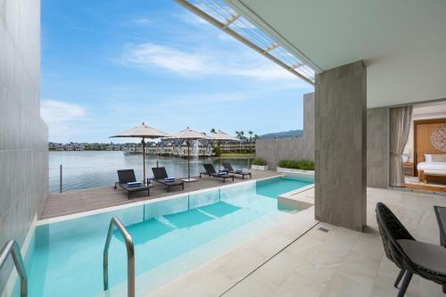 Beachfront Residences - Stunning Sea and Lake View - Tap to explore photos