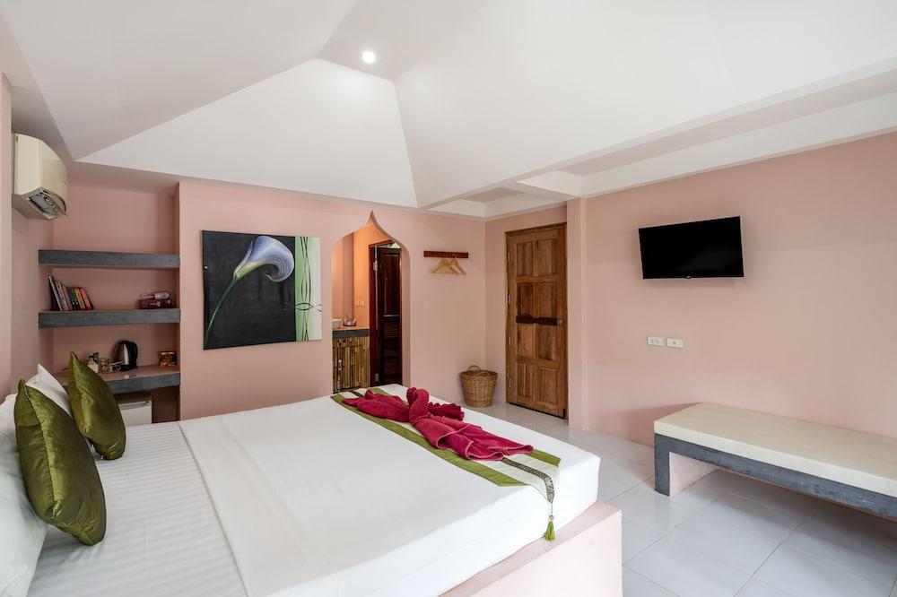 Avocado Room Type - 8. Nenuphar Paisible