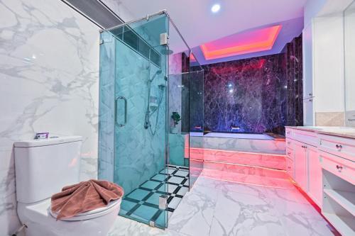 4BD Pool Villa Pattaya with Jacuzzi - Exquisite Pool Villa A - Tap to explore photos