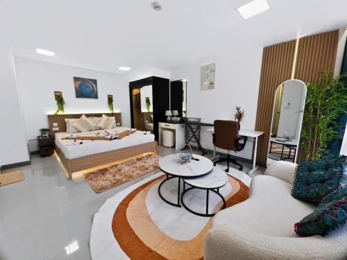 Dee Residence Phuket Room Type - One-Bedroom Apartment with Balcony and Mountain View Dee Residence Phuket Room Type - One-Bedroom Apartment with Balcony and Mountain View