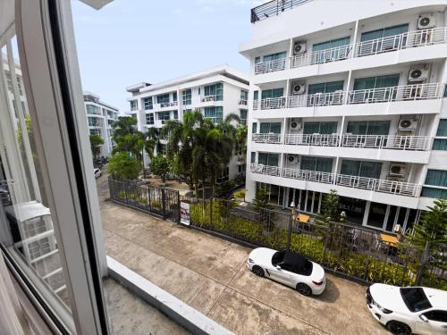 Dee Residence Phuket Room Type - Apartment with Garden View Dee Residence Phuket Room Type - Apartment with Garden View