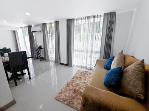 Dee Residence Phuket Room Type - Family Room with Terrace