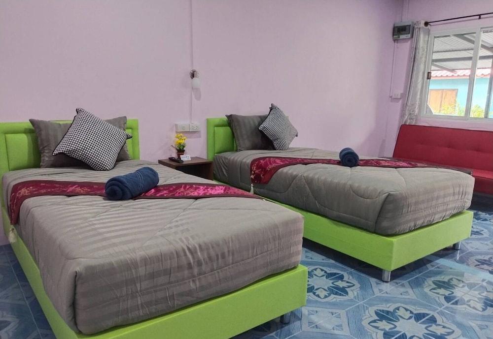 SK HOMETEL SAMUI AIRPORT Room Type - Deluxe Twin Room