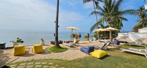 The Rock Samui Beachfront Villas - Sha Plus Hotel - Tap to explore photos