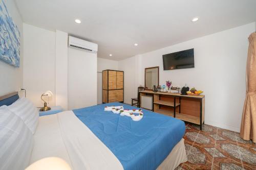 Oceanview Bungalows by EAT, Karon Beach Room Type - Standard Double Room with Seaview Oceanview Bungalows by EAT, Karon Beach Room Type - Standard Double Room with Seaview
