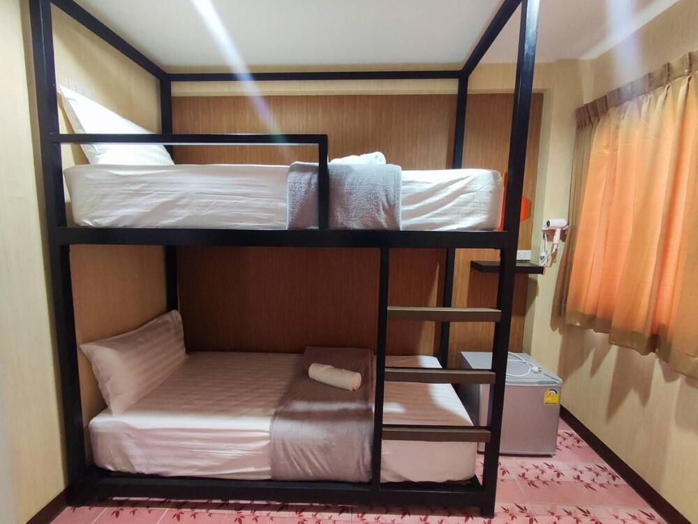 KS HOUSE Room Type - Twin Room