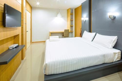 Chalong - Studio Service Apartment - Phoomjai Room Type - Superior Double Room