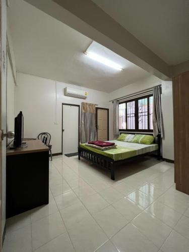Pimravee Apartment (Yaek 8) Room Type - One-Bedroom Apartment