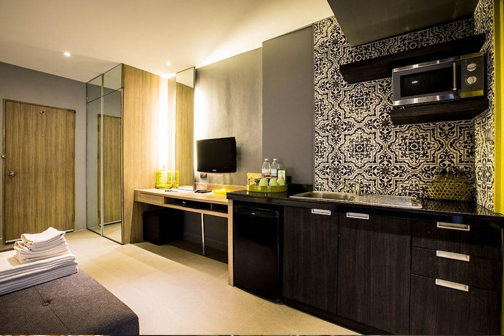Ploen Chaweng Koh Samui by Tolani Room Type - Deluxe Twin Room with Free Minibar