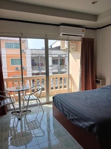 Kalisa House@Soi welcome Room Type - Double Room with Balcony