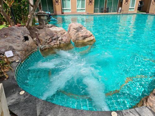 Atlantis condo resort pattaya by Litzaa - Tap to explore photos