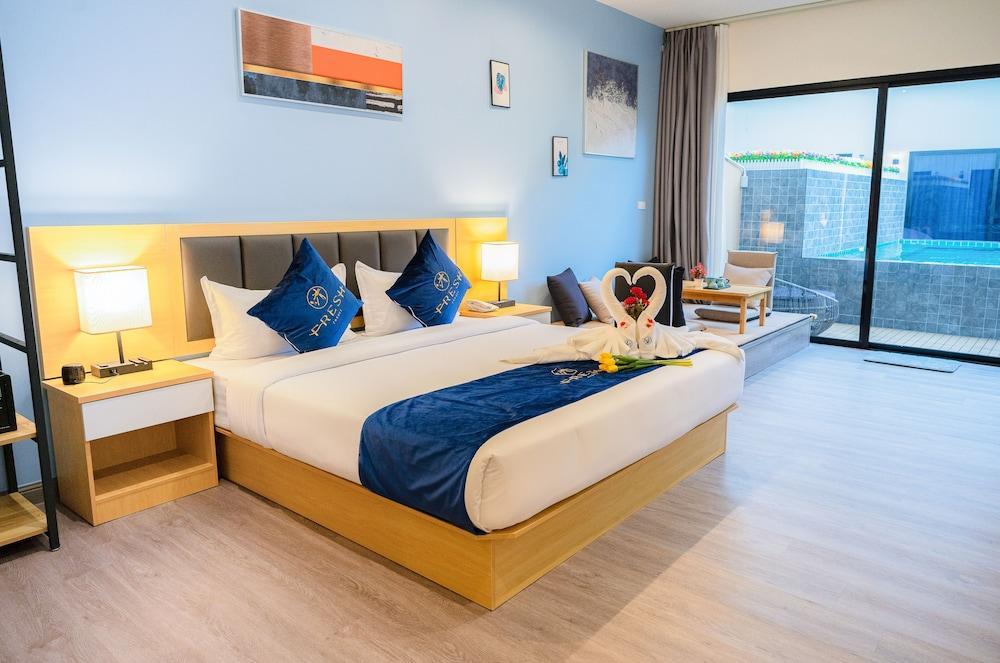 Fresh Resort Pattaya Room Type - Deluxe Premium Pool Access