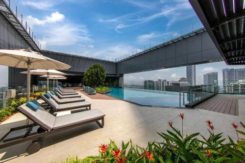 Crowne Plaza Kuala Lumpur City Centre - Tap to explore photos