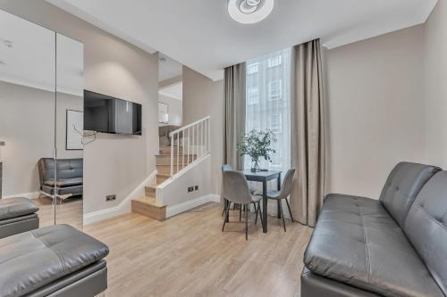 Cleveland Residences Paddington - Tap to explore photos