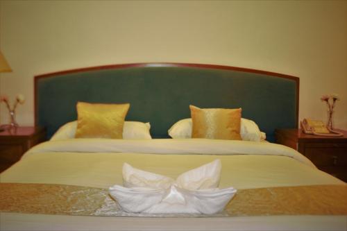 New MerryLand Hotel - Tap to explore photos