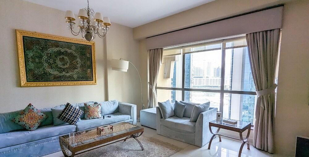 Travelers Dubai Marina Hostel - Tap to explore photos