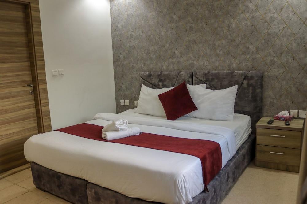 Twins Downtown Hotel Room Type - Basic Double or Twin Room, 1 Twin Bed