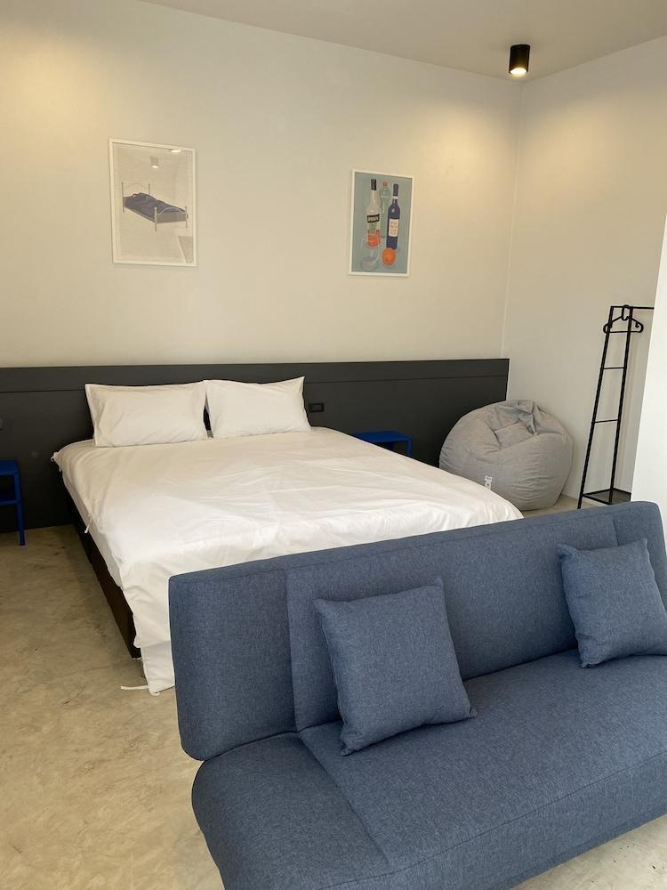 PIER 808 Hostel Room Type - Family Room with Private Bathroom