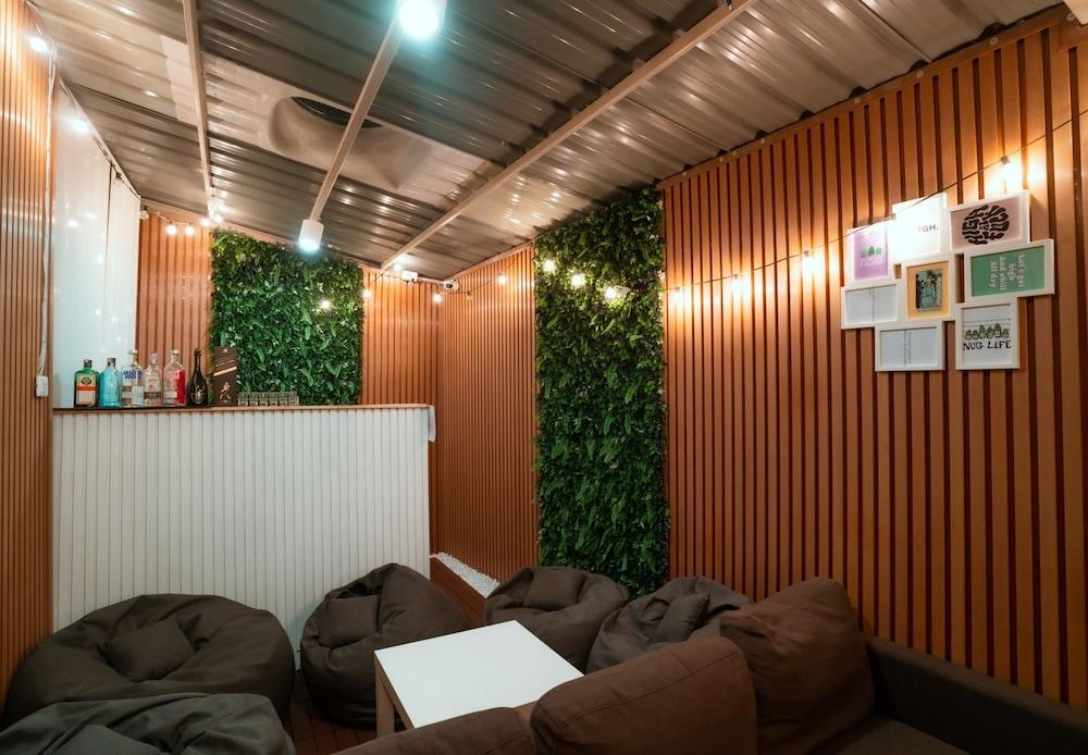 Ekkamai Buds & Beds - 420 Hostel - Tap to explore photos