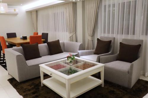 Tinidee Trendy Bangkok Khaosan - Tap to explore photos