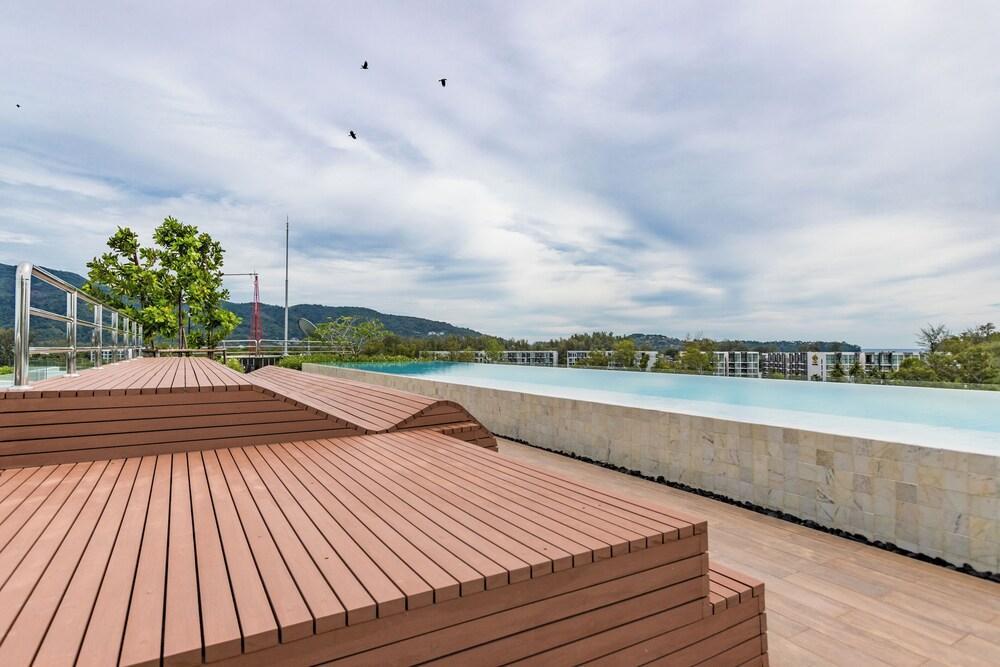 Laguna Skypark 1219 - Tap to explore photos