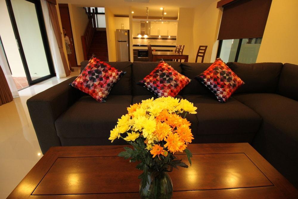 Bang Saray Pool Villa by Pattaya Sunny Rentals - Tap to explore photos