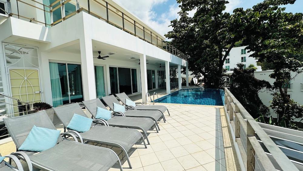 Villa Ginborn Amazing 5-bedroom Pool Villa w Seaview 5 Minutes to Kata Beach - Tap to explore photos