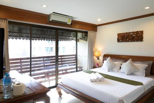 Best Venue Hotel Room Type - Deluxe Double Room