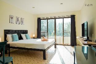 Club 22 Kamala Suites